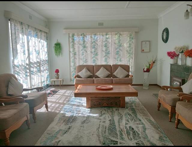 4 BEDROOM HOUSE FOR SALE IN GREEN HILLS